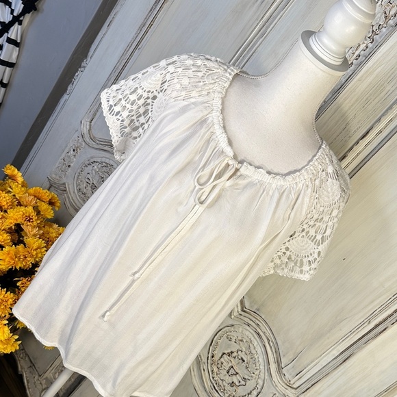 French Laundry White Lace Sleeve Milk Maid Blouse - Picture 5 of 11